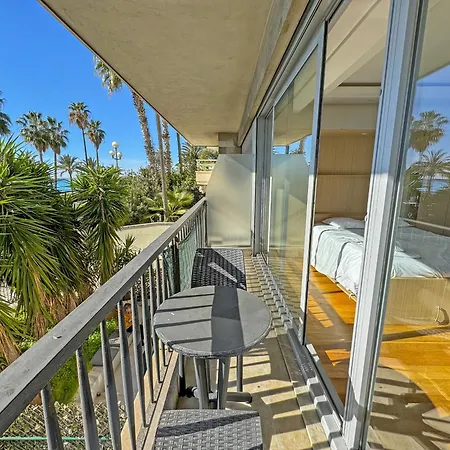 Cariatides - Promenade